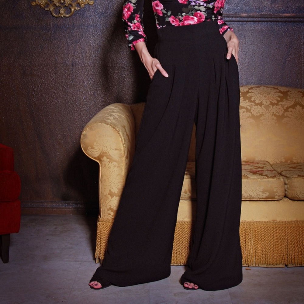 Laura Byrnes California Dietrich pants